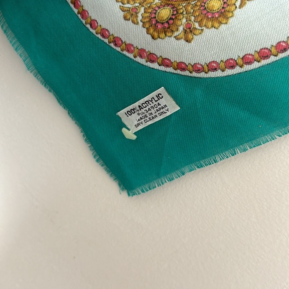 Printed Scarf - Green and Gold - Picture 3 of 3